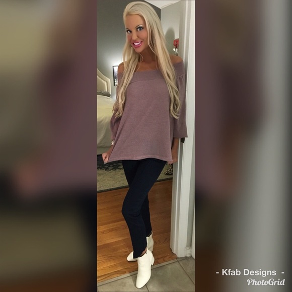 LAST 1! 🛍 Soft Mauve Off Shoulder Sweater ! - Picture 2 of 6